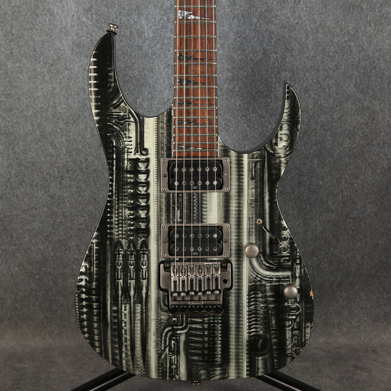 Ibanez H. R. Giger Series RGTHRG1 - NY City XIX - 2nd Hand Ibanez H. R. Giger Series RGTHRG1 - NY City XIX - 2nd Hand