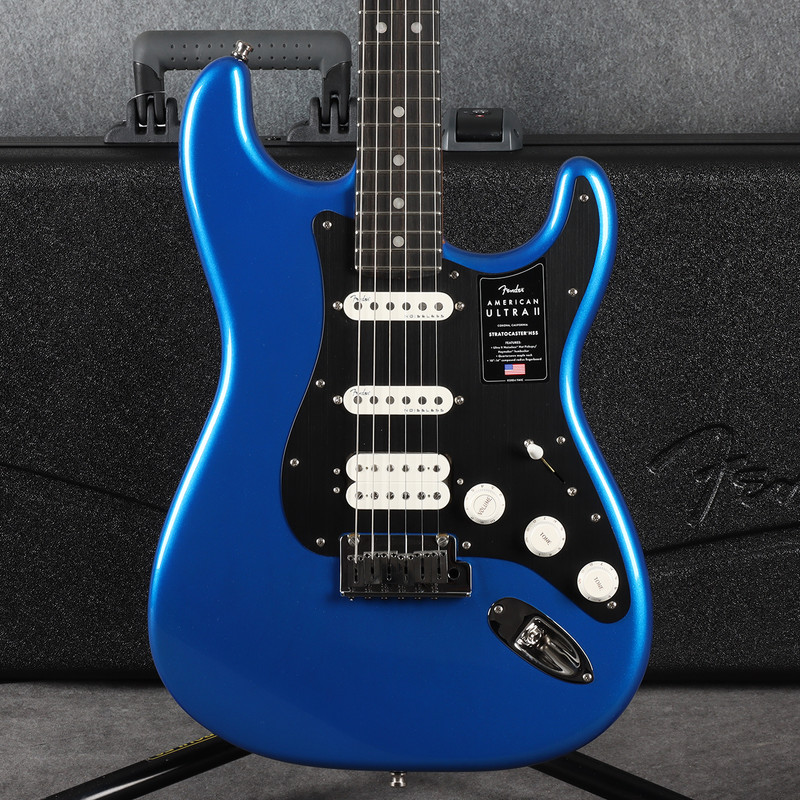Fender American Ultra II Stratocaster HSS - Noble Blue - 2nd Hand