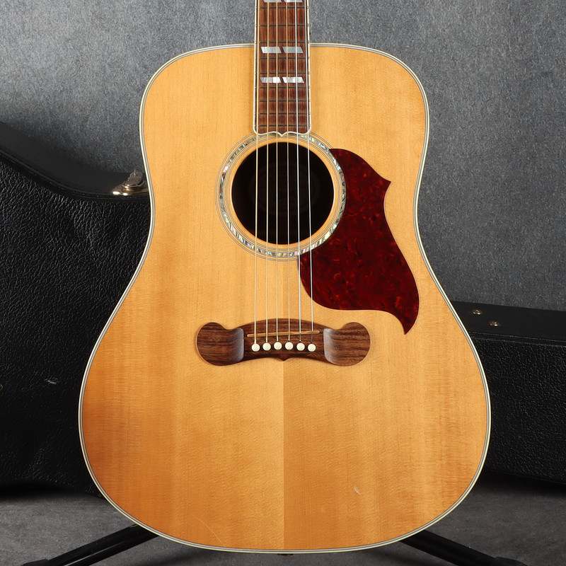 Gibson Songwriter Deluxe Studio Electro Acoustic - Antique Natural - 2nd Hand