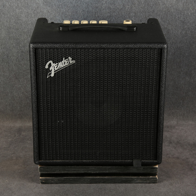 Fender Rumble LT25 Bass Combo - 2nd Hand (156243) Fender Rumble LT25 Bass Combo - 2nd Hand (156243)