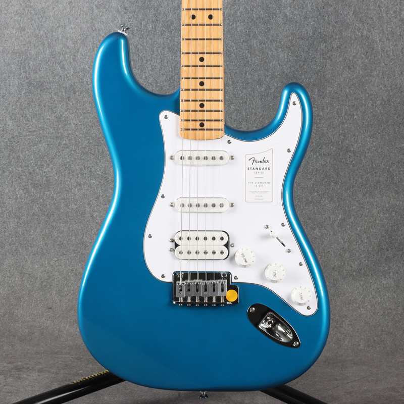 Fender Standard Stratocaster HSS - Aqua Marine Metallic - 2nd Hand