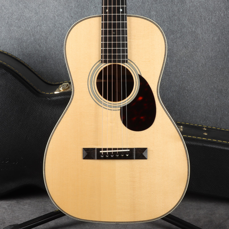 Eastman E20P Parlor Guitar - 2nd Hand