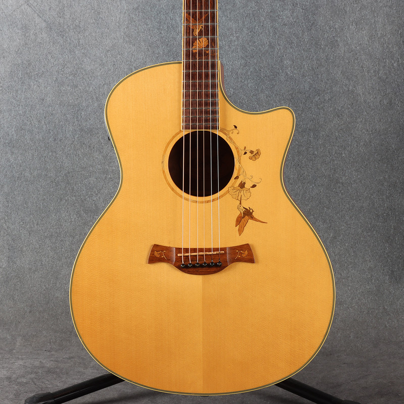 Crafter Twin Birds Bubinga - 2nd Hand