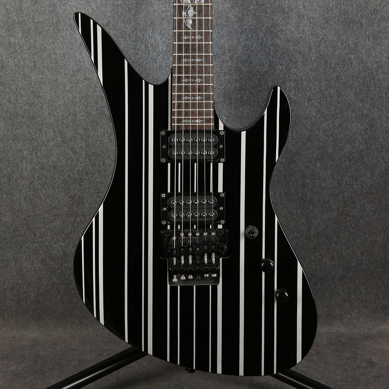 Schecter Synyster Gates Standard - Gloss Black with Silver Pinstripes - 2nd Hand