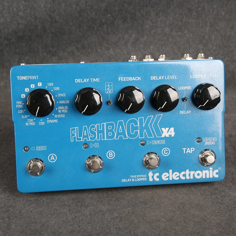 TC Electronic Flashback x4 - 2nd Hand (160070)
