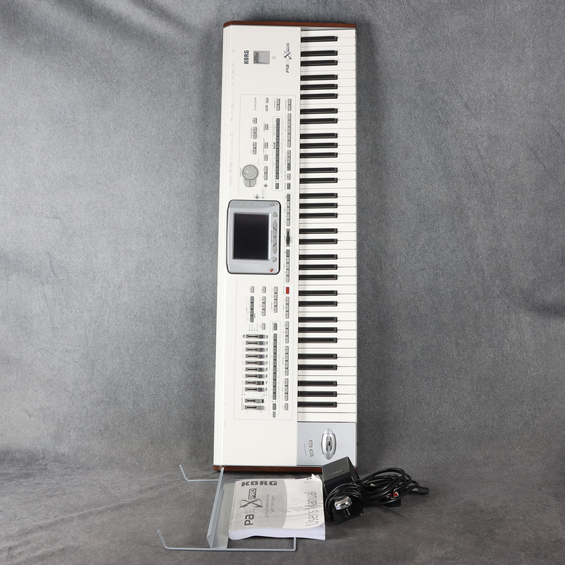 Korg PA2X PRO **COLLECTION ONLY** - 2nd Hand