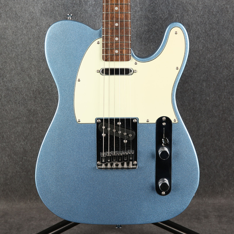Squier Bullet Telecaster FSR - Lake Placid Blue - 2nd Hand