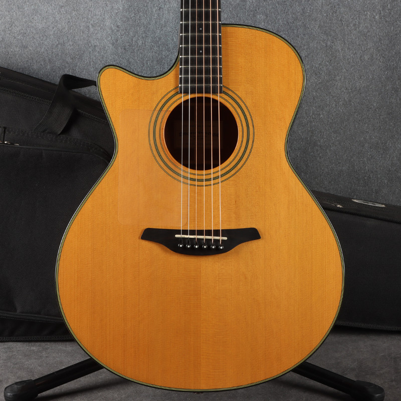 Stonebridge G22 - Left Handed - Natural - 2nd Hand