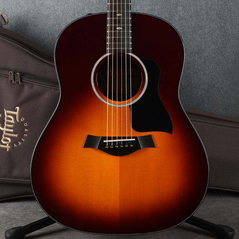 Taylor 217E-SB Plus - 2nd Hand