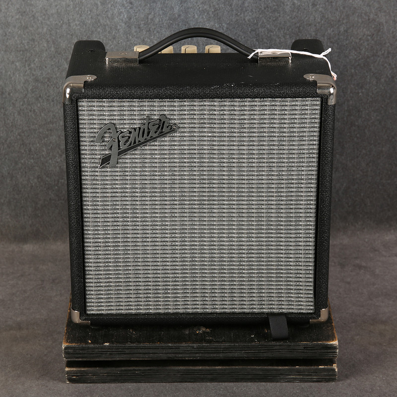 Fender Rumble 15 Bass Combo - 2nd Hand