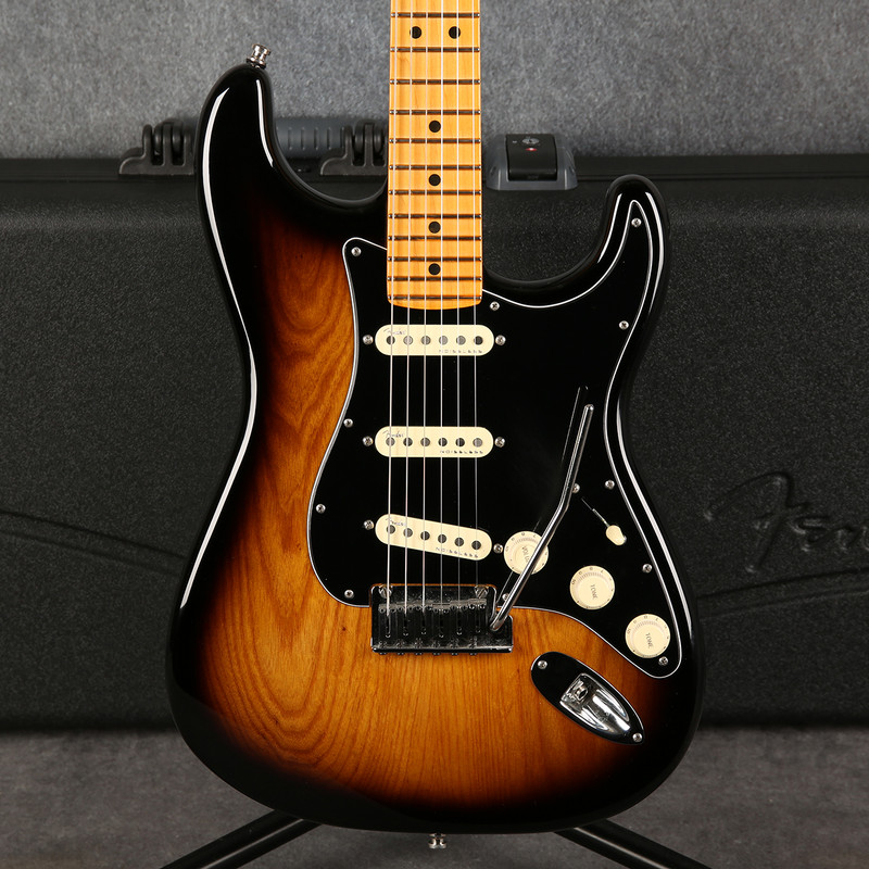 Fender American Ultra Luxe Stratocaster - 2-Tone Sunburst - 2nd Hand