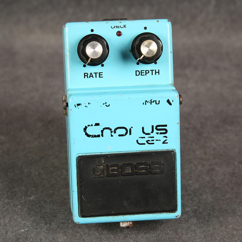 Boss CE-2 - MIJ Black Label - 2nd Hand