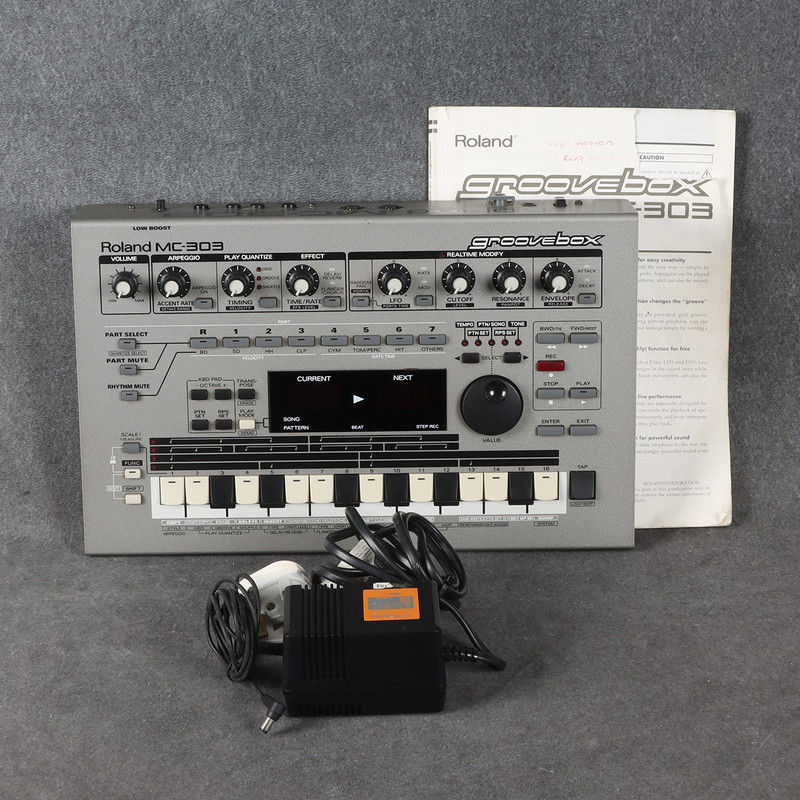 Roland MC-303 Groovebox - 2nd Hand (164016)