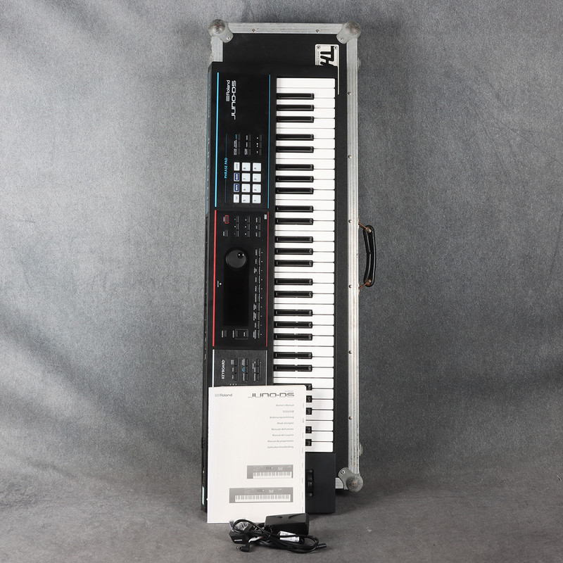 Roland Juno DS61 Synthesizer - 2nd Hand