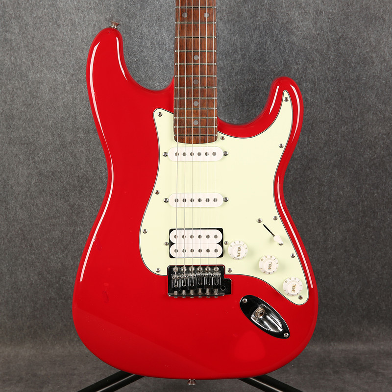 Squier Affinity Stratocaster HSS - Red - 2nd Hand