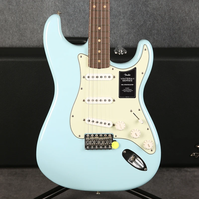 Fender LTD Vintera II Road Worn 60s Stratocaster - Sonic Blue - 2nd Hand