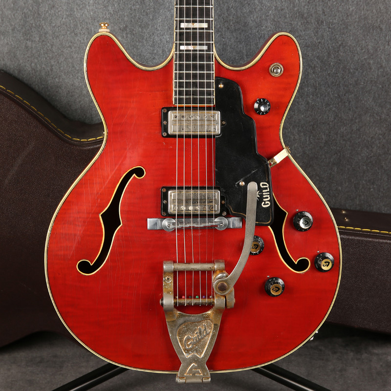 Guild Starfire VI - 1965 - Cherry Red - 2nd Hand