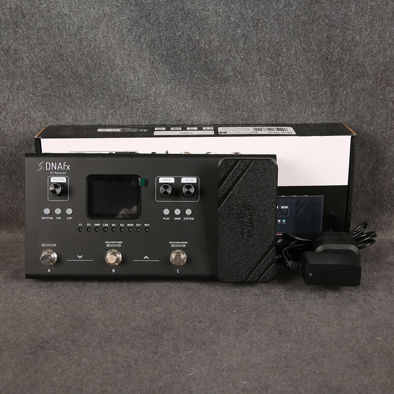 Harley Benton DNAfx GiT Advanced Multi Effect Processor - 2nd Hand