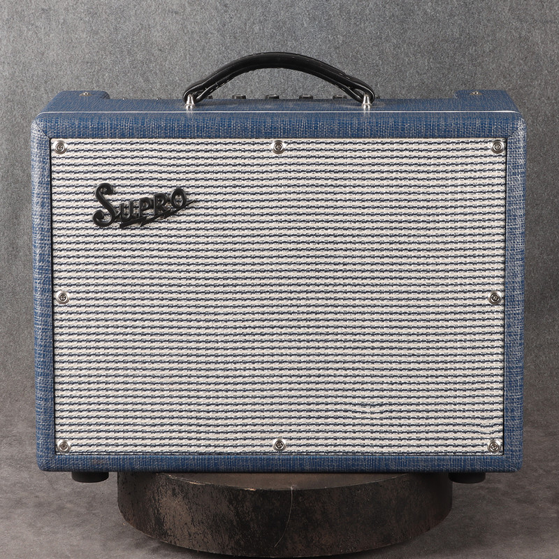 Supro Titan 1642RT Amplifier - Verb and Trem **COLLECTION ONLY** - 2nd Hand
