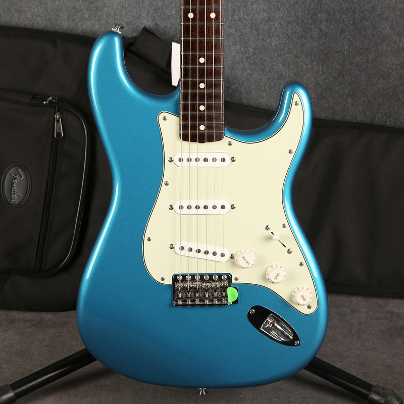 Fender Vintera II 60s Stratocaster - Lake Placid Blue - 2nd Hand