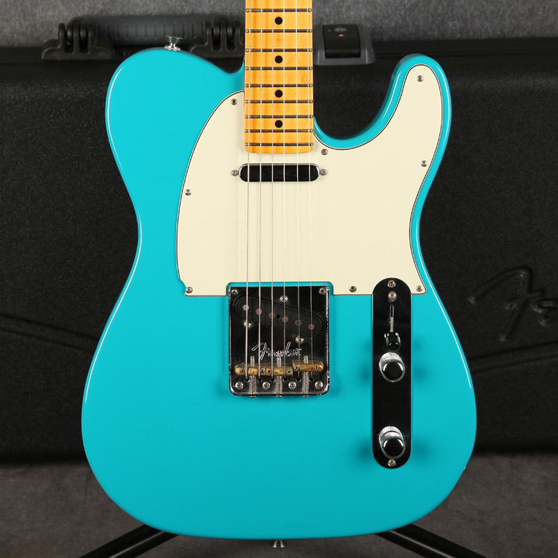 Fender American Pro II Telecaster - Miami Blue - 2nd Hand