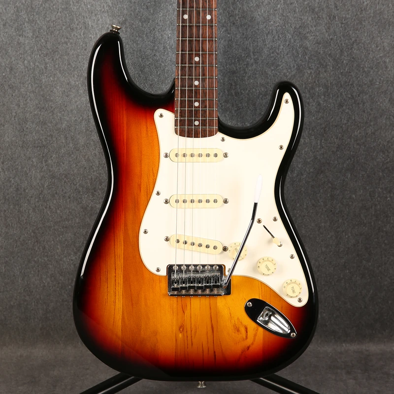 Squier Affinity Stratocaster - 3 Colour Sunburst - 2nd Hand