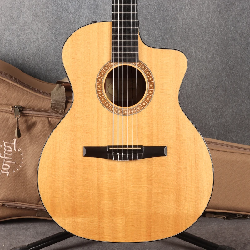 Taylor NS24ce-G - 2nd Hand