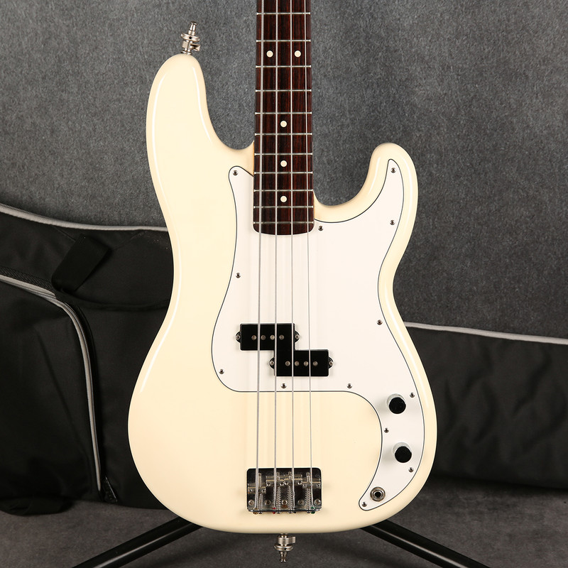 Fender Standard Precision Bass - Arctic White - 2nd Hand