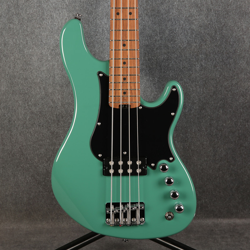 Cort GB-Short Scale Bass Guitar - Forest Green - 2nd Hand