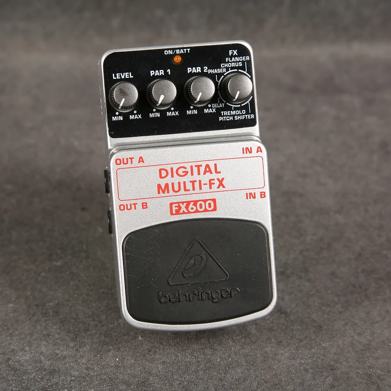 Behringer FX600 - 2nd Hand (172337)