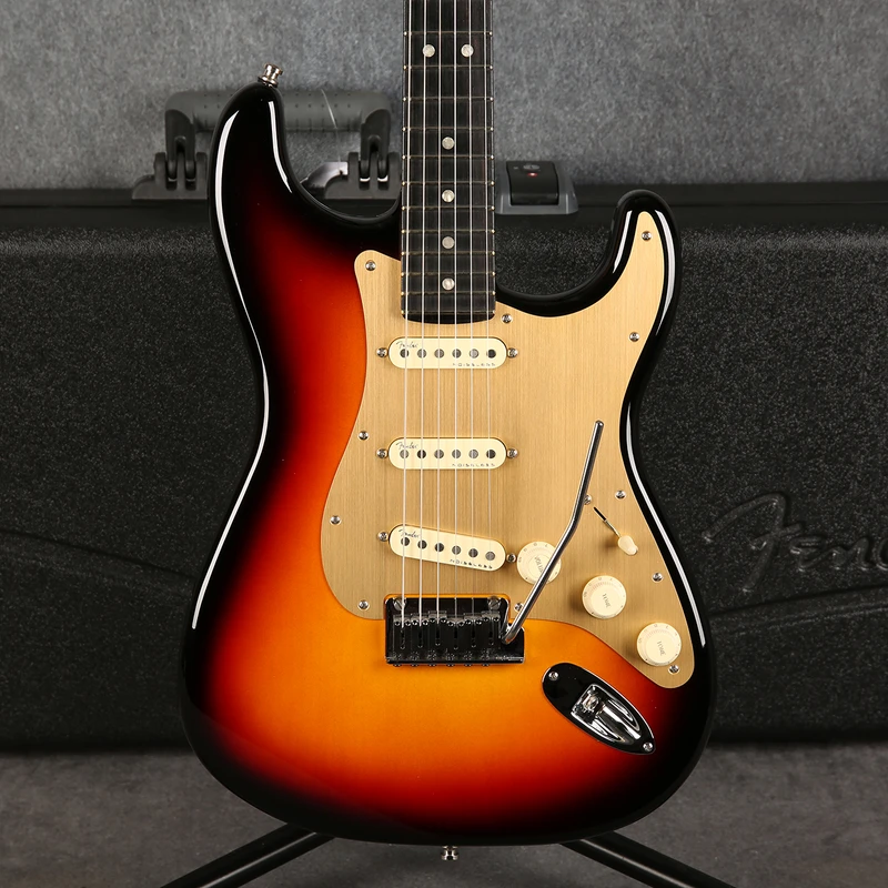 Fender American Ultra II Stratocaster - Ultraburst - 2nd Hand (172376)