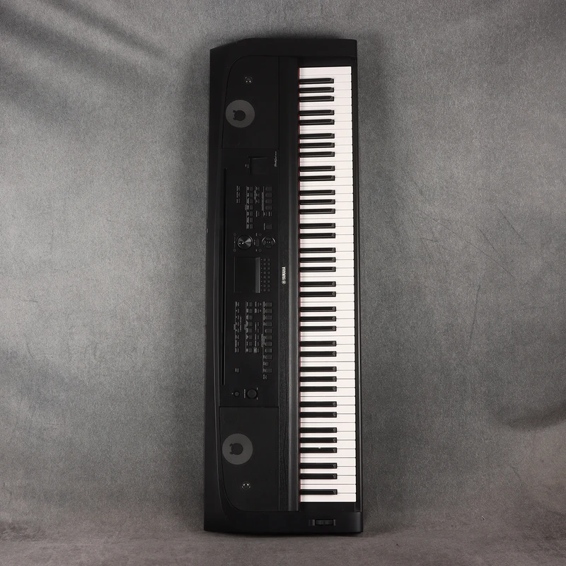 Yamaha DGX-670 Digital Piano **COLLECTION ONLY** - 2nd Hand