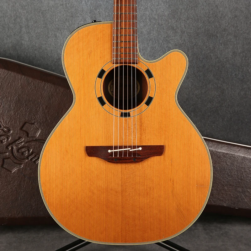 Takamine EN40C - 2nd Hand