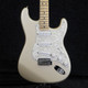 Fender Deluxe Series Stratocaster - MN - Pearl White w/ Bag - 2nd Hand