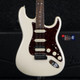Fender American Elite Stratocaster HSS - White w/Case - 2nd Hand