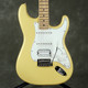 Fender Player HSS Stratocaster - MN - Buttercream - 2nd Hand Fender Player HSS Stratocaster - MN - Buttercream - 2nd Hand