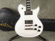 Washburn USA Custom Shop Pilsen Idol - White w/Hard Case - 2nd Hand