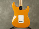 Fender Player Stratocaster - Left Handed - Capri Orange - 2nd Hand Fender Player Stratocaster - Left Handed - Capri Orange - 2nd Hand