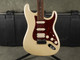 Fender USA Deluxe Stratocaster HSS - Pearl w/Hard Case - 2nd Hand