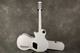 Epiphone Tommy Thayer Signature White Lightning Les Paul w/Case - 2nd Hand Epiphone Tommy Thayer Signature White Lightning Les Paul w/Case - 2nd Hand