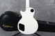 Epiphone Les Paul Custom - Alpine White - Hard Case - 2nd Hand - Used Epiphone Les Paul Custom - Alpine White - Hard Case - 2nd Hand - Used