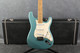 Fender USA Roadhouse Stratocaster - Teal Green Metallic - Hard Case - 2nd Hand Fender USA Roadhouse Stratocaster - Teal Green Metallic - Hard Case - 2nd Hand
