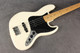 Fender Mexican Standard Jazz Bass - Polar White - 2nd Hand