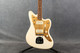 Squier J Mascis Jazzmaster - Vintage White - 2nd Hand (122255) Squier J Mascis Jazzmaster - Vintage White - 2nd Hand (122255)