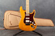 Fender American Deluxe Stratocaster HSS - Amber - Gig Bag - 2nd Hand Fender American Deluxe Stratocaster HSS - Amber - Gig Bag - 2nd Hand