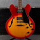 Hondo Revival H935 - Cherry Sunburst - Hard Case - 2nd Hand