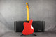 Fender Classic Series Lacquer Jaguar - Fiesta Red - Hard Case - 2nd Hand Fender Classic Series Lacquer Jaguar - Fiesta Red - Hard Case - 2nd Hand