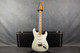 Fender Custom Shop 1969 Stratocaster NOS - White - Hard Case - 2nd Hand Fender Custom Shop 1969 Stratocaster NOS - White - Hard Case - 2nd Hand
