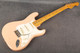 Fender Stratocaster 54 Reissue Made in Japan - Shell Pink - Hard Case - 2nd Hand