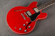 Gibson ES-335 Satin 2022 - Satin Cherry - Hard Case - 2nd Hand